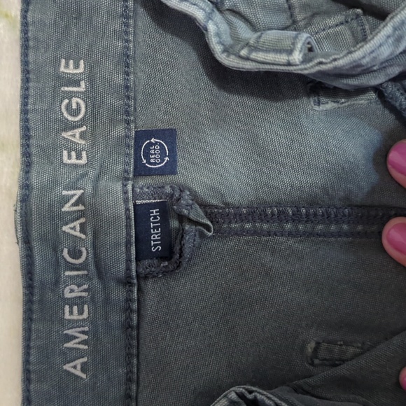 2 pairs of pants - Picture 2 of 5